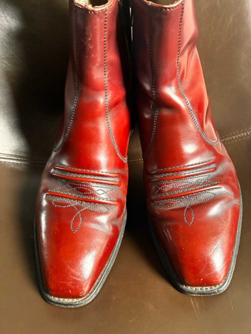 Vintage Men's Red Leather Chelsea Boots with Decorative Stitching